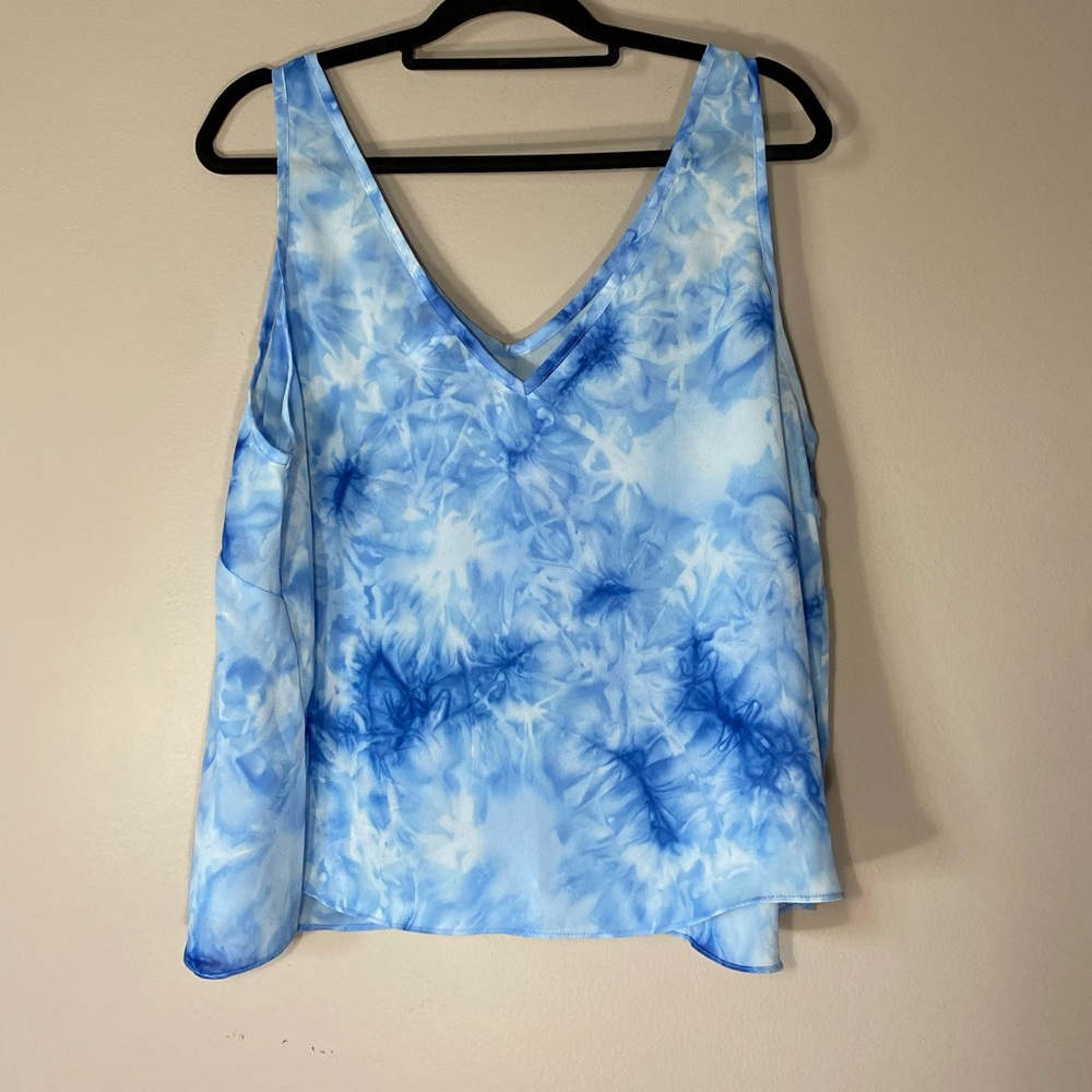 Cacique 18/20 Ladies Short Pajama Set 
Blue watercolor abstract print